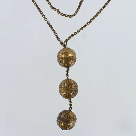 Kaulakoru, Kalevala koru, Halikon kääty, ketjun pituus 67cm, riipuksen korkeus 92mm, pronssia