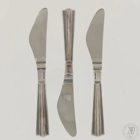 Kolme hedelmäveistä, pituus 140mm, Margit, valmistettu 1971, Hämeenlinna, Kultakeskus, 925br,  Paino: 106,9 g
