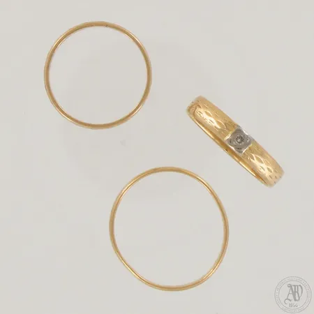 Viallisia sormuksia, 750br,  Paino: 8,9 g