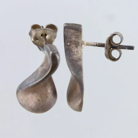 Korvakorut, korkeus 19mm, 925,  Paino: 3,9 g