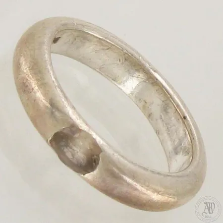 Viallinen kivisormus, 925br,  Paino: 5,7 g