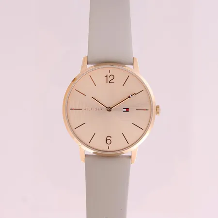 Teräsrannekello, Tommy Hilfiger, quartz, taulun Ø 40mm, nahkarannekeen pituus 155-205mm