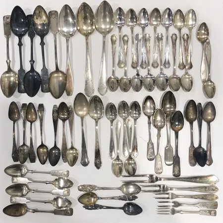 Pöytähopeaa, käytön jälkiä, osa kaiverrettuja tai viallisia, 800-830,  Paino: 989,3 g