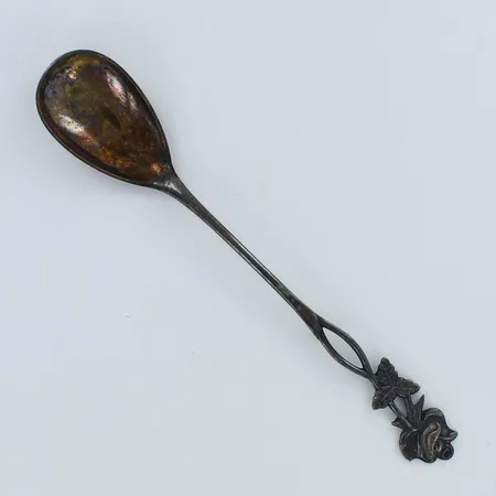 Sokerilusikka, Ruusu, kaiverrettu, pituus 126mm, 813,  Paino: 10,8 g