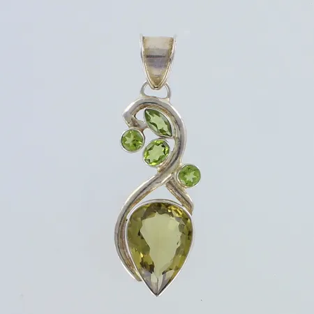 Kiviriipus, korkeus 70mm, 925br,  Paino: 19,7 g