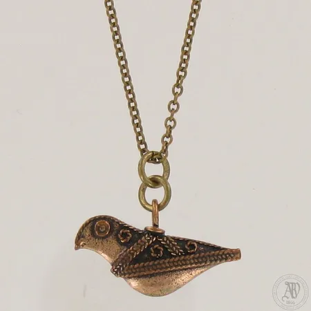 Kaulakoru, Hattulan lintu, Kalevala Koru, pituus 60cm, korkeus 25mm, leveys 30mm, pronssi, 