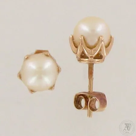 Helmikorvakorut, Ø 8mm, 585br,  Paino: 1,7 g