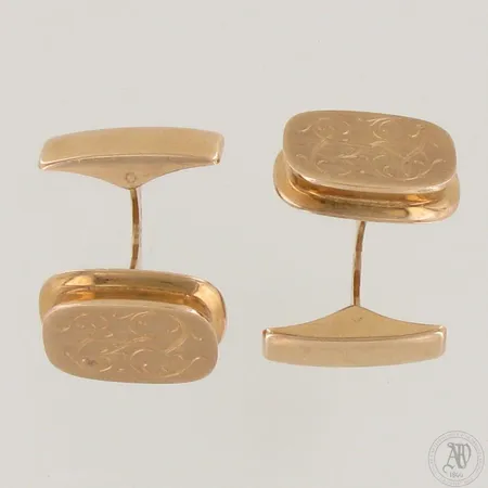 Kalvosinnapit, kaiverrettu, mitat 15X10mm, 585br,  Paino: 6,4 g
