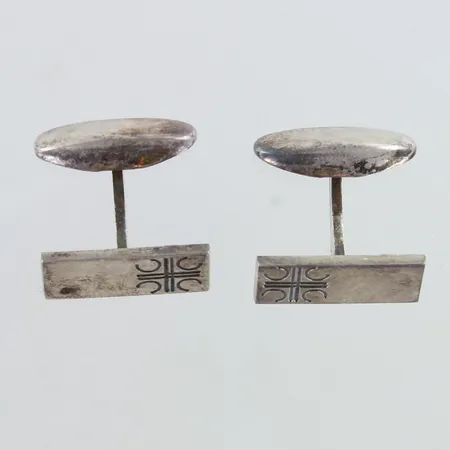 Kalvosinnapit, mitat 8x18mm, 813h,  Paino: 7,8 g