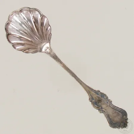 Sokerilusikka, Romantiikka, pituus 115mm, kaiverrettu, 830, Paino: 14,5 g