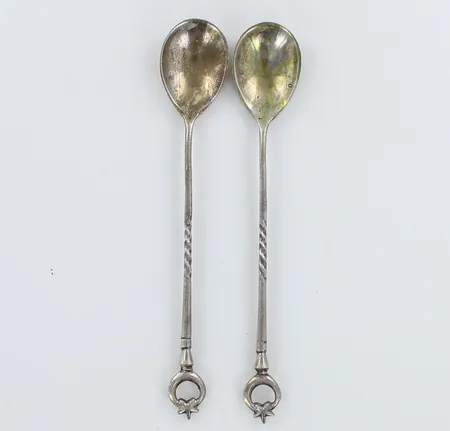 kaksi lusikkaa, pituus 110mm, 800,  Paino: 14,9 g