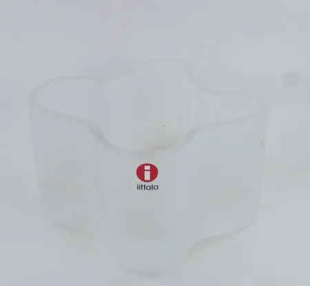 Aalto-kynttilälyhty Iittala, design Alvar Aalto, matta, korkeus 55mm, käytön jälkiä