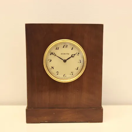 Säästökello, Zenith "Coin bank", mekaaninen, num. Z2629, 165x210x80mm, kellossa patinaa ja kulumaa 