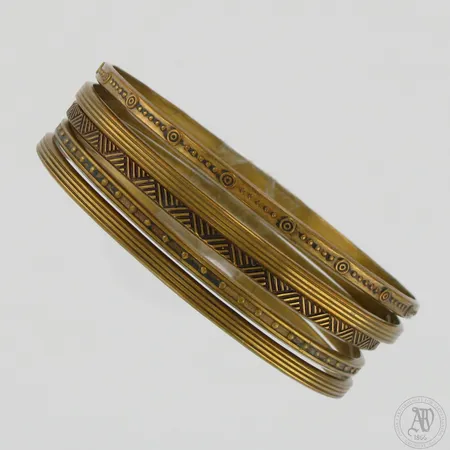 Viisi rannerengasta, Kalevala Koru, Ø 63mm, pronssia