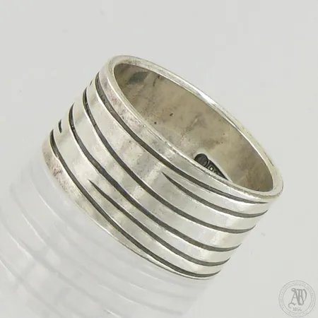 Sormus, Kaarna, Kalevala Koru, koko 16, 925,  Paino: 4,8 g