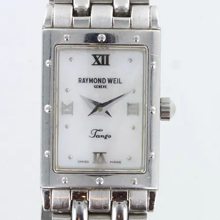Teräsrannekello Raymond Weil Tango, Geneve, 5970, swiss made, quartz, patteri loppunut, rungon mitat 17,5x30mm, teräsrannekkeen pituus 160mm,