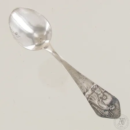 Viallinen kummilusikka, 813,  Paino: 21,7 g