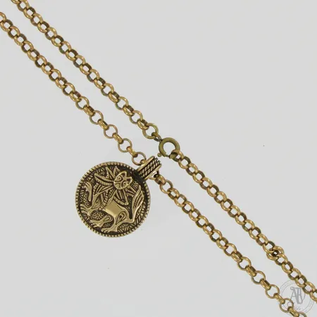 Kaulakoru, Aurinkoleijona, Kalevala Koru, ketjun pituus 43cm, riipuksen korkeus 30mm, pronssia.