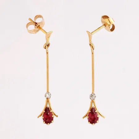 Kivikorvakorut timanteilla 2xn.0.01ct, korkeus 30mm, 585br, Paino: 1,3 g