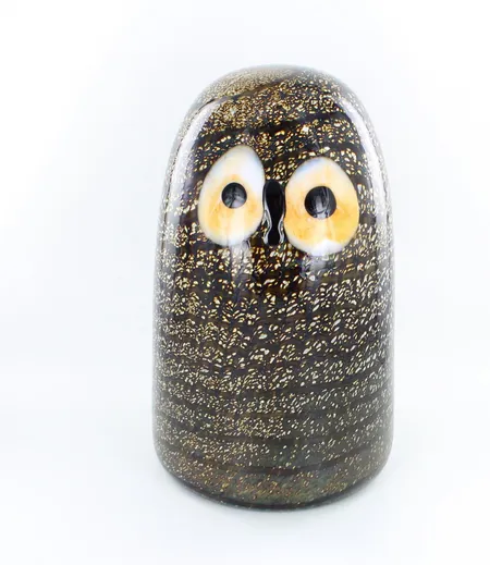 Lasilintu Iittala, Riihipöllö, design Oiva Toikka, mitat 100x155mm, signeeraus O. Toikka iittala