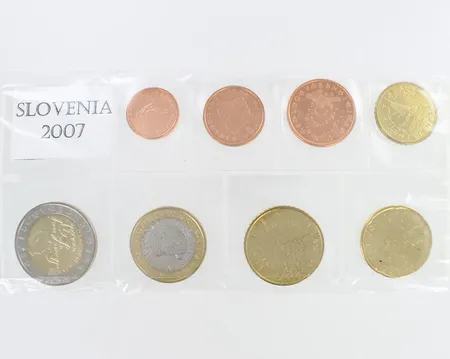 Euro valuuttaa, Slovenia 2007, nimellisarvo 3,88euroa