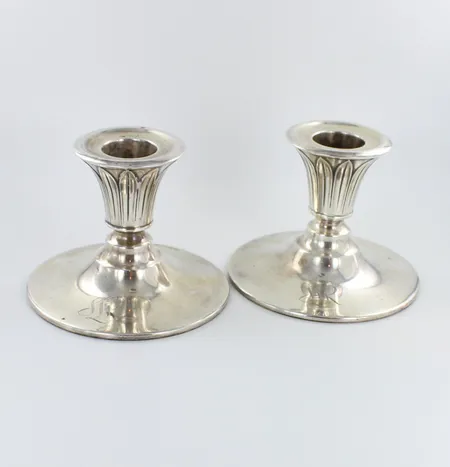 Kynttilänjalat, kaiverrettu, korkeus 65mm, 813br,  Paino: 212,5 g