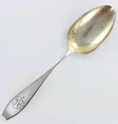 Tarjoilulusikka, Matta, kaiverrettu, pituus 230mm, 813,  Paino: 50,7 g