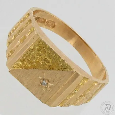 Kantasormus timantilla 1xn.0.01ct, koko 18¾, 585,  Paino: 5,7 g