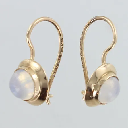 Kivikorvakorut, korkeus 16mm,  585br,  Paino: 1,5 g