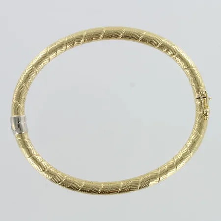 Kuvioitu rannerengas, Ø58mm, 585 valko- ja keltakulta,  Paino: 10,8 g