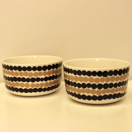 Kaksi kulhoa, Siirtolapuutarha, Marimekko, korkeus 70mm ja Ø 12cm, beige/musta