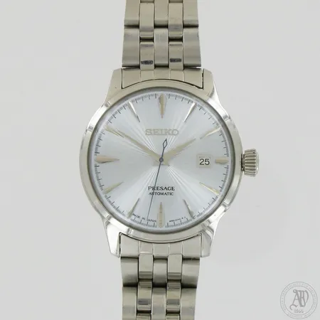 Teräsrannekello Seiko Presage, automaatti, ref. 4R35-01T0, sarjanumero 9N7004, rungon Ø 40mm, rannekkeen pituus 165mm, rannekkeessa käytön jälkiä ja lasissa naarmuja.