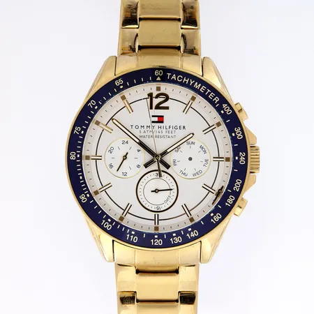 Teräsrannekello, Tommy Hilfiger, Luke, ref. TH1791121, quartz, lasissa pieni naarmu, päivyrin viisari irti, rungon Ø 46mm, rannekeen pituus 170mm