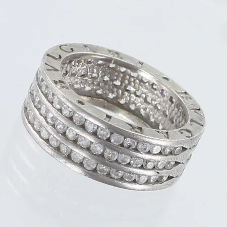 Kivisormus, leveys 8,2mm, koko 18½, 925br,  Paino: 8,5 g