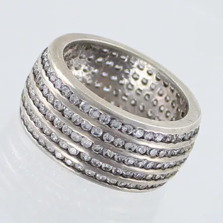 Kivisormus, leveys 11mm, koko 18¾, 925br,  Paino: 8,7 g