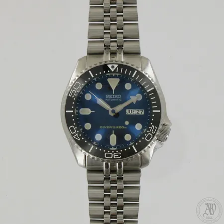 Teräsrannekello Seiko Diver's 200m, automaatti, Ø 42mm, pituus 180mm, REF 7S26-0020, pientä käytön jälkeä. 