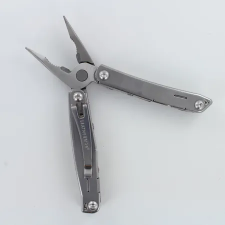 Monitoimityökalu, Leatherman Wingman