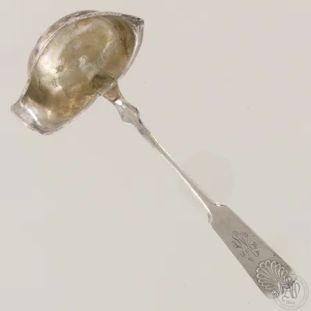 Kastikekauha, Musla, kaiverrettu ja käytön jälkiä, pituus 165mm, 813,  Paino: 42,2 g