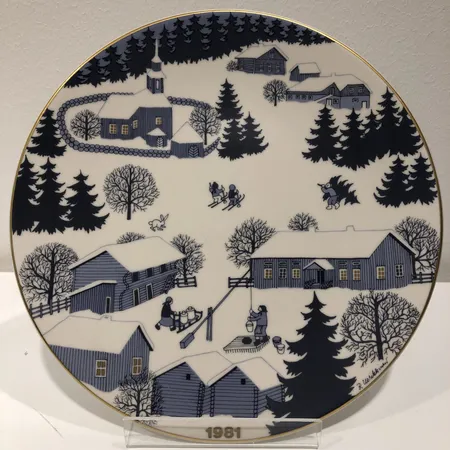 Seinälautanen Arabia Joululautanen 1981, design R. Uosikkinen, Ø 230mm
