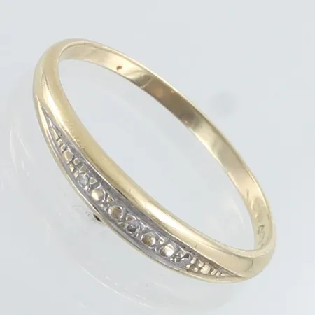 Timanttisormus 2xn0.005ct, koko 18½,  Paino: 1,4 g
