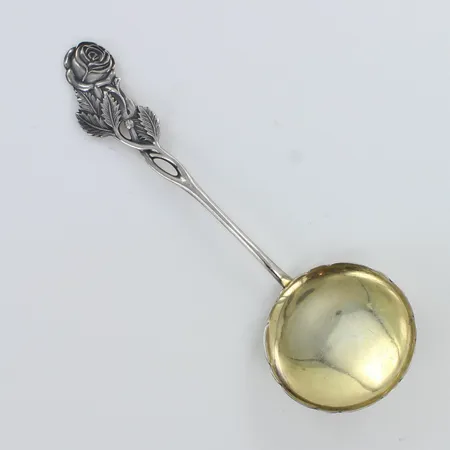 Sirotinlusikka, Ruusu, kaiverrettu, pituus 123mm, 813h,  Paino: 15,3 g