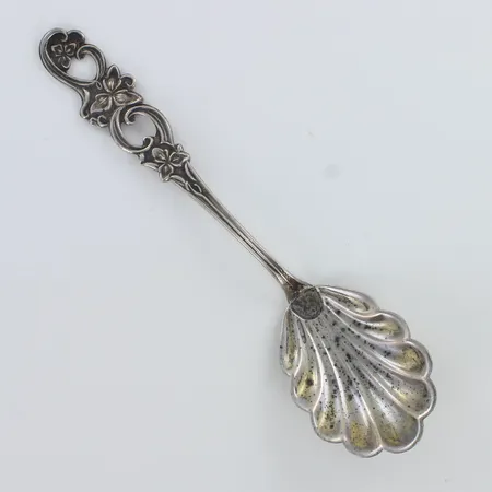 Sirotinlusikka, kaiverrettu, pituus 132mm, 813h,  Paino: 14,9 g