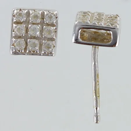Kivikorvakorut, taustat puuttuu, korkeus 6mm, 750valkokulta,  Paino: 1,2 g