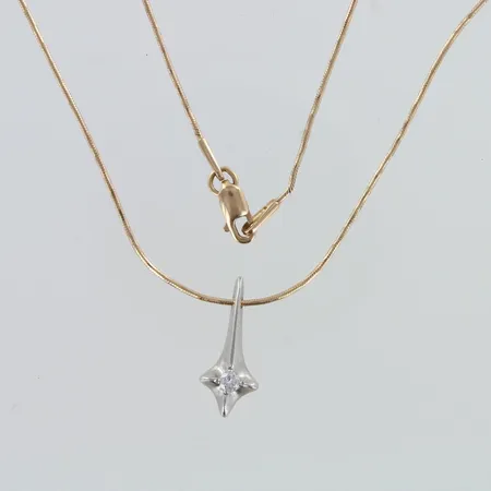 Kaulakoru timanttiriipuksella 1xn.0.07ct, riipus platinaa 950, riipuksen korkeus 17mm, ketjun pituus 41cm, käytön jälkiä, 585,  Paino: 4,6 g