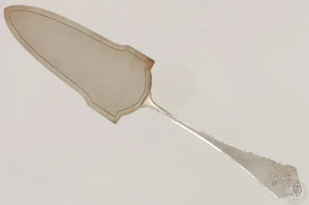 Kakkulapio, kaiverrettu, pituus 21,7cm, 813,  Paino: 43,3 g