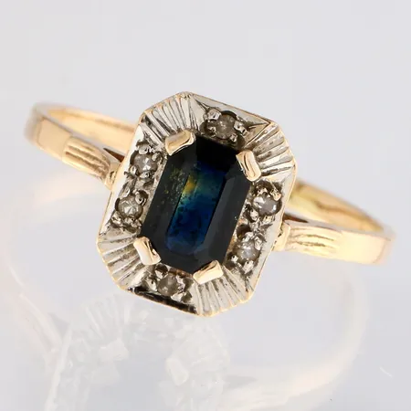 Kivisormus timanteilla 6xn.0.005ct, koko 17, 585br kelta- ja valkokulta,  Paino: 1,8 g