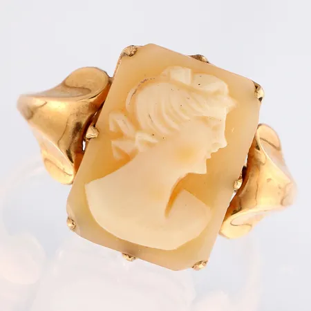 Camee-sormus, kaiverrettu, koko 18½, 585br,  Paino: 3,1 g