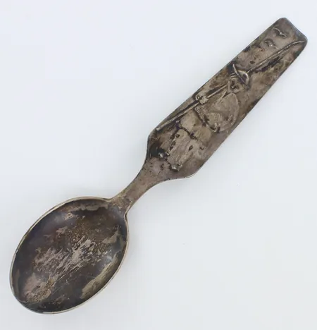 Kummilusikka, kaiverrettu, pituus 135mm, 830,  Paino: 32,2 g