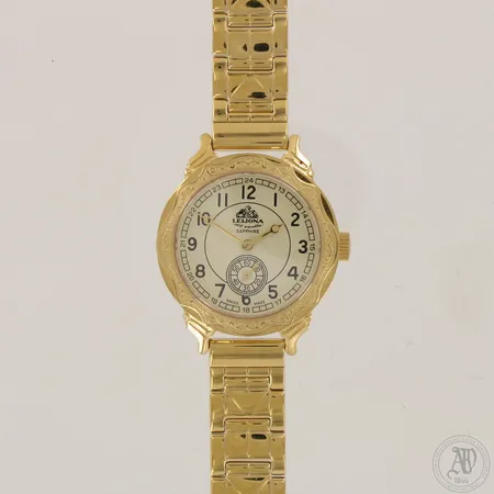 Teräsrannekello Leijona-kellojen elokuun miesten 100-vuotisjuhlamalli 2010, 5100--8M, taulun Ø 38mm, numeroitu 001/100, quartz:paristo loppunut, puulaatikko