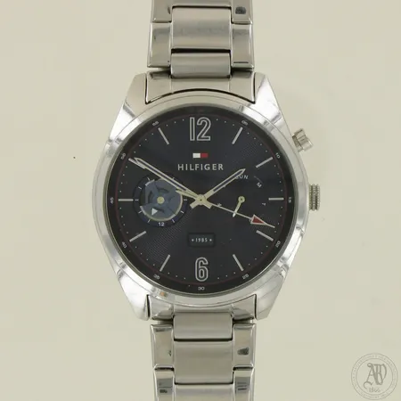Teräsrannekello Tommy Hilfiger, TH.360.1.14.2525.1, quartz, taulun Ø 44mm, rannekkeen pituus 190mm, pientä käyttökulumaa